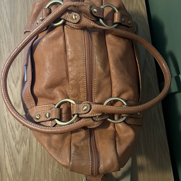 Storksak Elizabeth Leather Diaper Bag - Picture 3 of 8